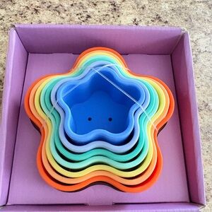 Baby toy Colorful Star-Shaped stacking cups.